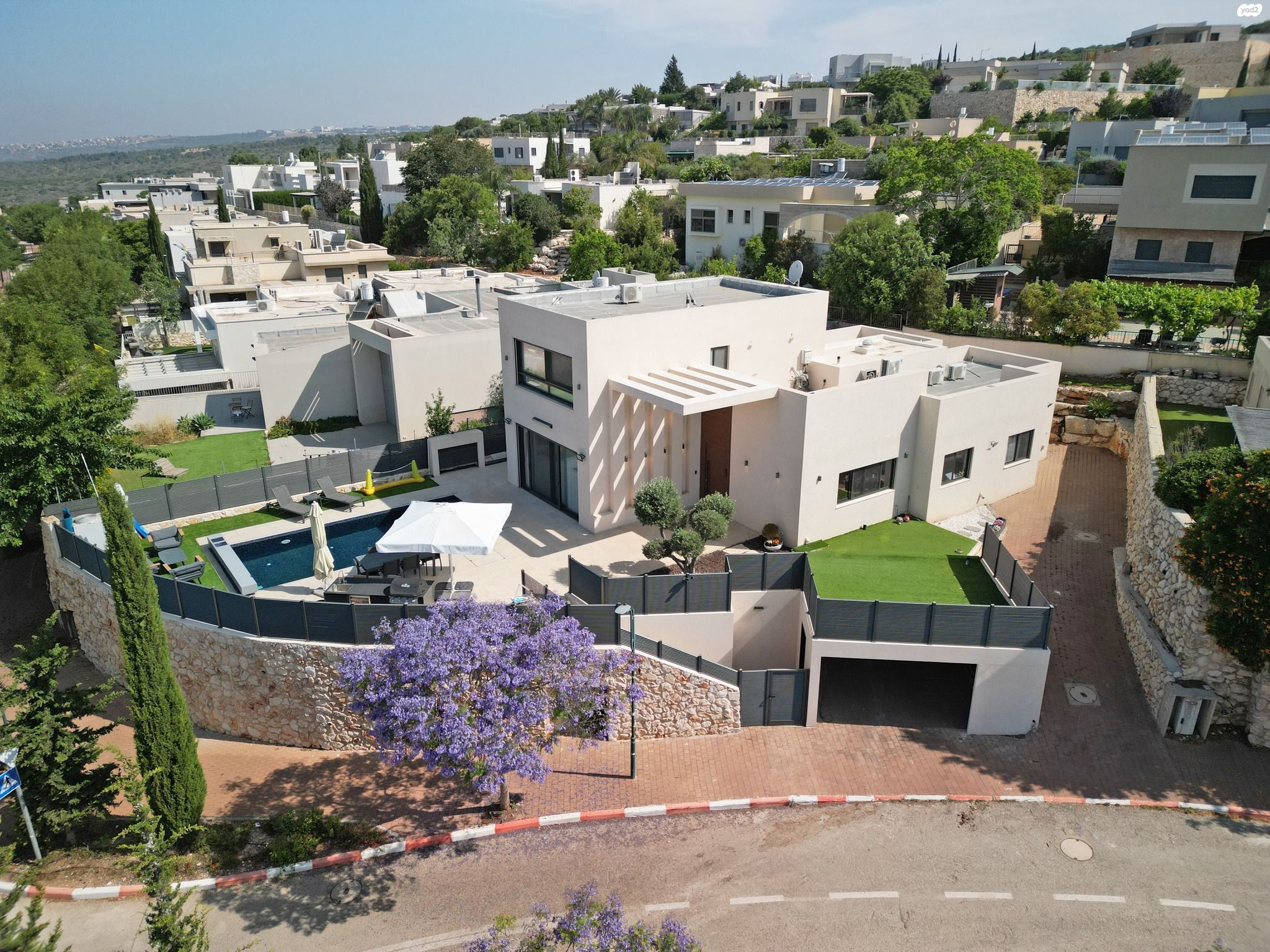 פנינה 