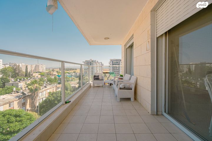 דירה, יעקב קינמון, עפולה