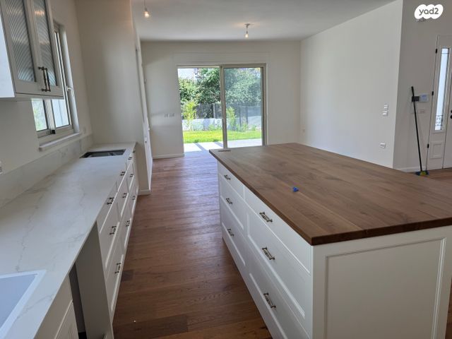 בית פרטי/ קוטג', שאר העיר, קדימה צורן