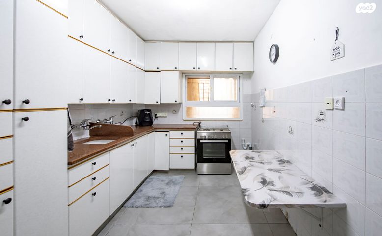 דירה, דניאל סירקיס, קרית משה, ירושלים