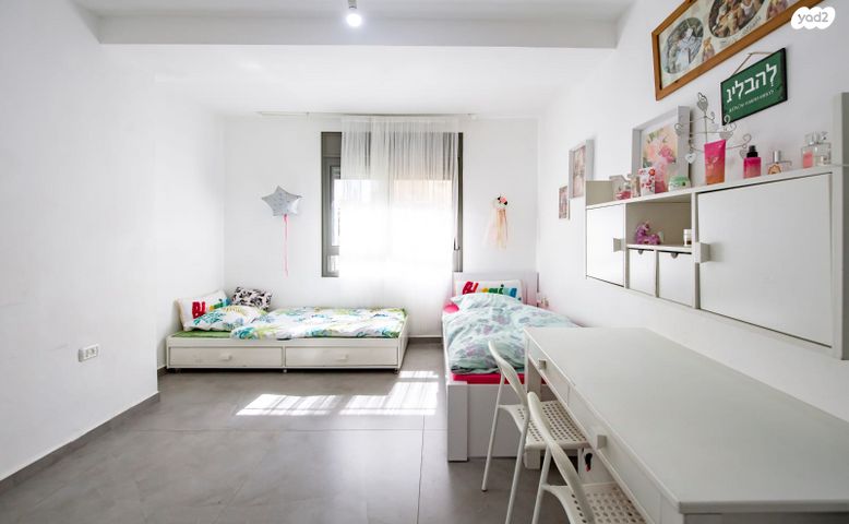 דירה, דניאל סירקיס, קרית משה, ירושלים