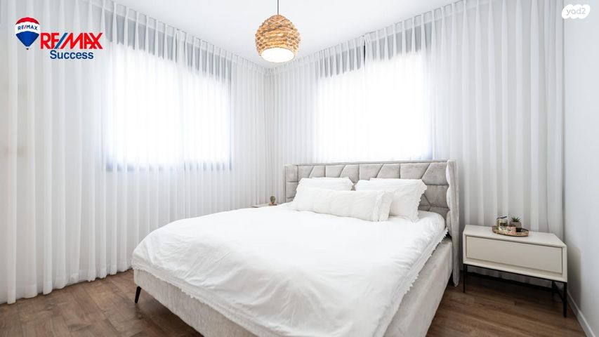 דירה, יעקב דורי, נאות שמיר, רמלה