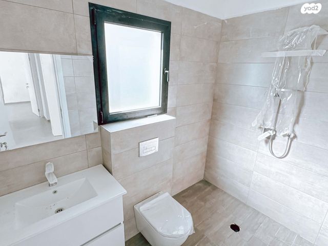 דו משפחתי, קצרין