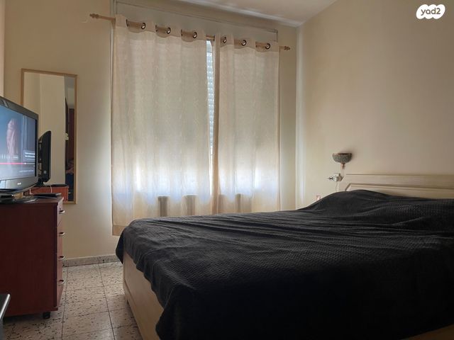 דירת גן, שדרות משה דיין, פסגת זאב, ירושלים