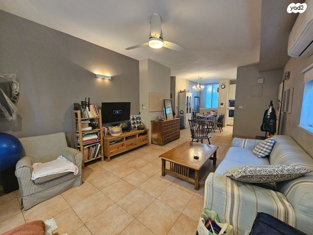 דירה, מהרש"ק יהודה, חברת חשמל, גבעתיים