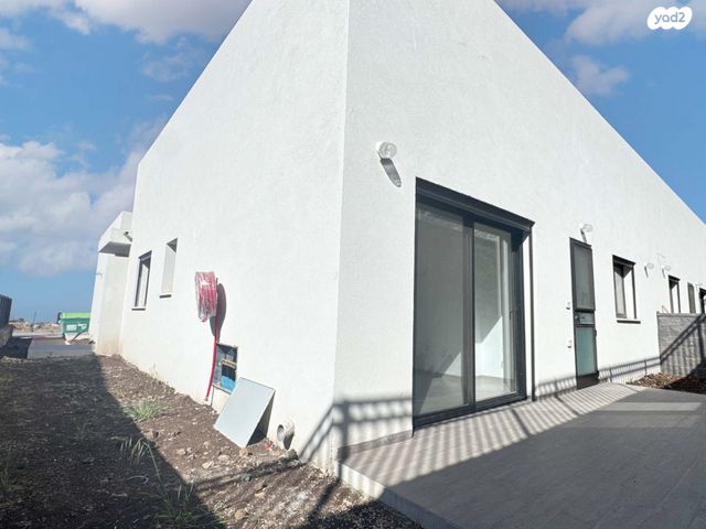 דו משפחתי, קצרין