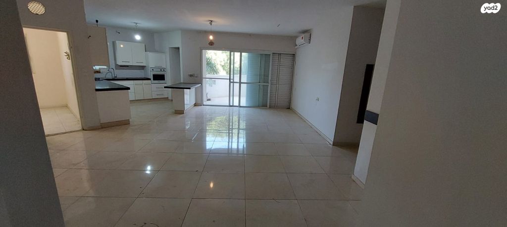 דירה, ראשונים, כפר סבא