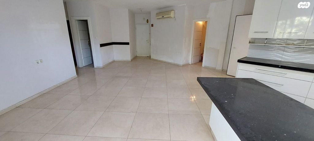 דירה, ראשונים, כפר סבא