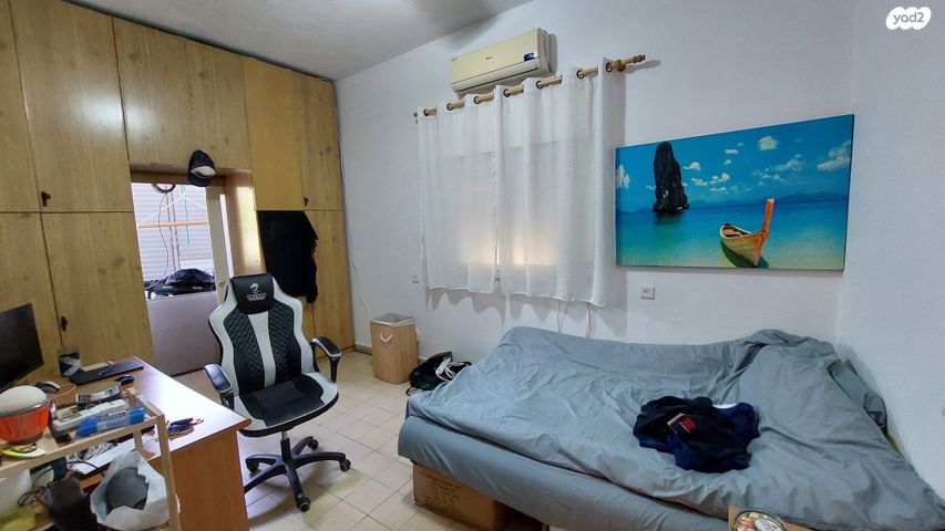 דירה, הצנחנים, גבעת הרמבם, גבעתיים