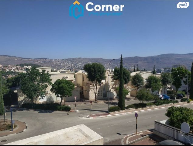 דו משפחתי, כרמיאל