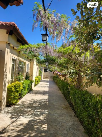 בית פרטי/ קוטג', נווה מגן, רמת השרון