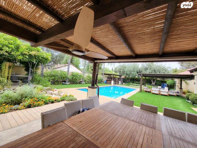 בית פרטי/ קוטג', נווה מגן, רמת השרון