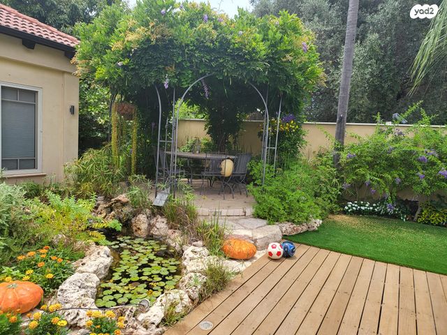 בית פרטי/ קוטג', נווה מגן, רמת השרון