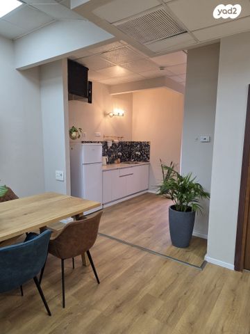 משרדים, החומה, מב"ת מערב, אזור תעשייה חדש, ראשון לציון