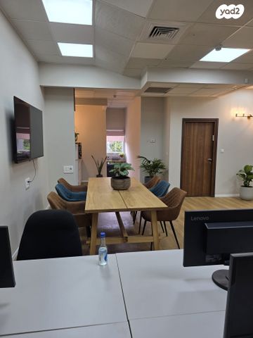 משרדים, החומה, מב"ת מערב, אזור תעשייה חדש, ראשון לציון