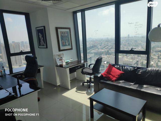 משרדים, יגאל אלון 94, תל אביב יפו