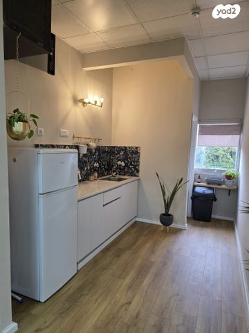 משרדים, החומה, מב"ת מערב, אזור תעשייה חדש, ראשון לציון