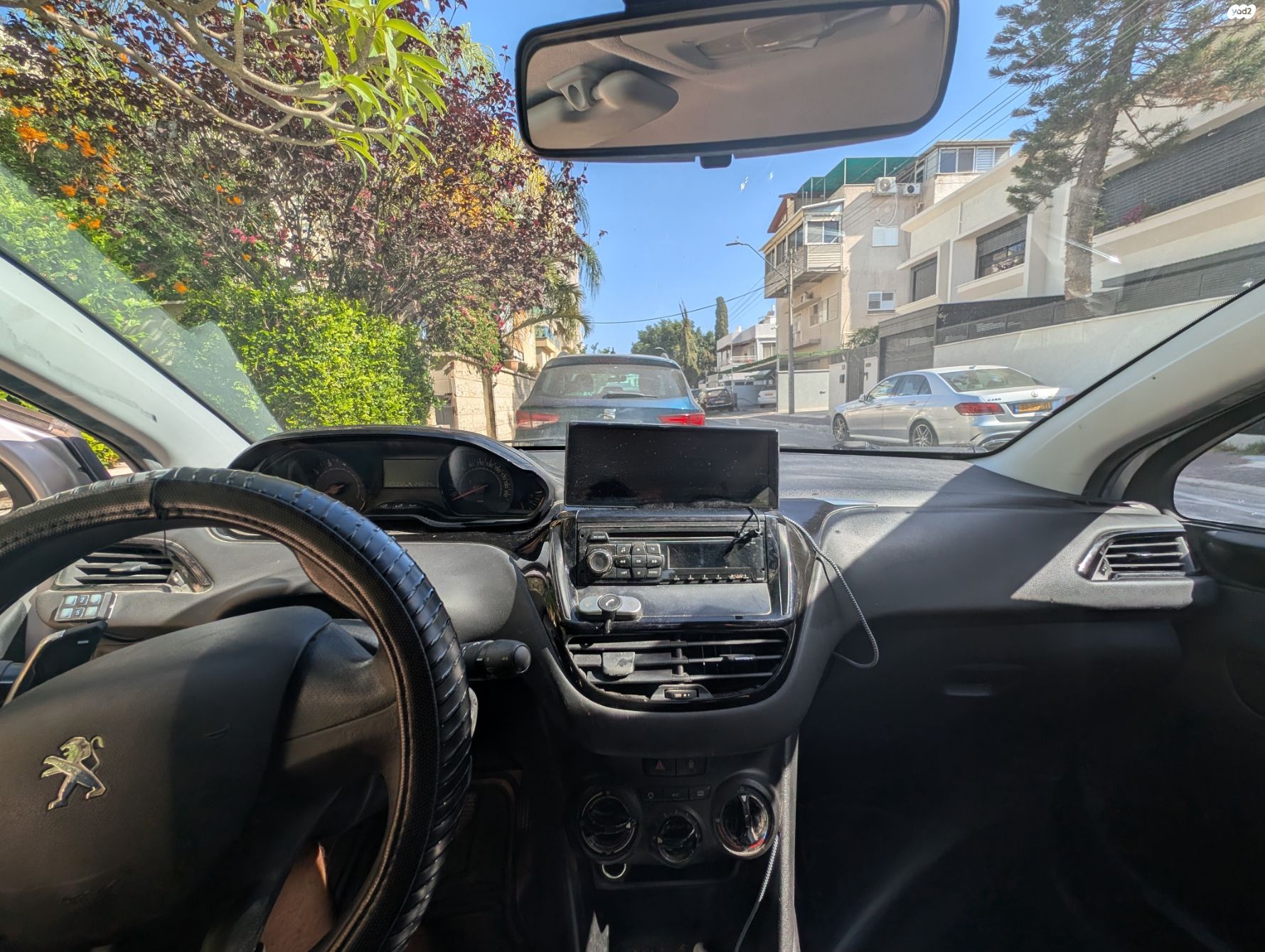 מודעת רכב פיג'ו 208