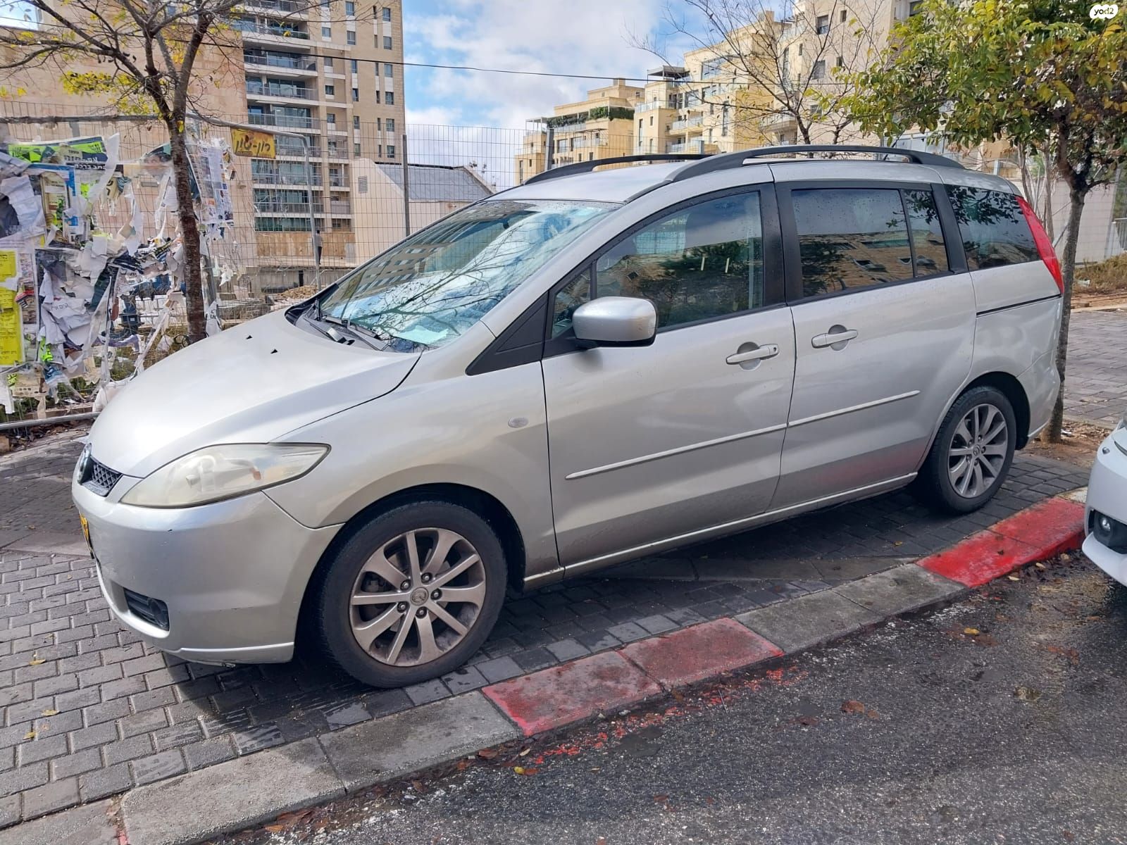 מודעת רכב מאזדה 5