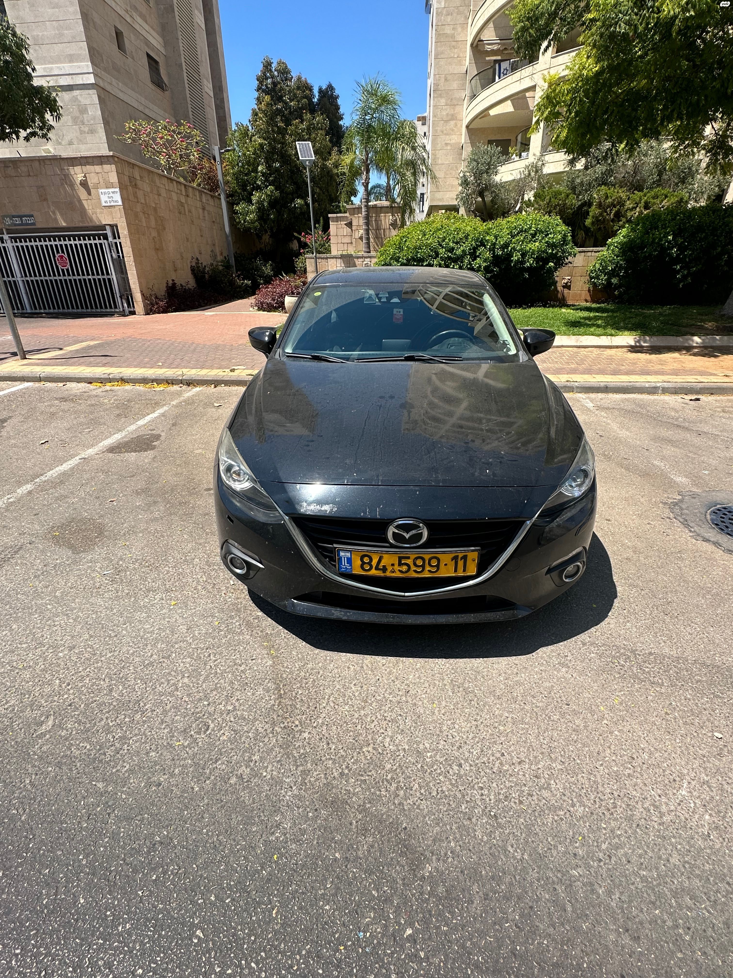 מודעת רכב מאזדה 3