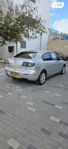 מודעת רכב מאזדה 3
