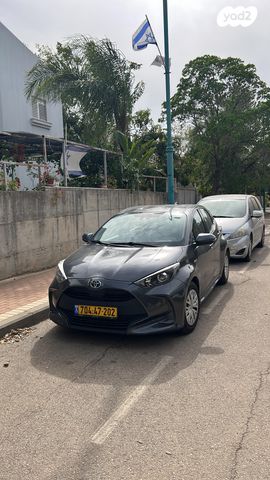 מודעת רכב טויוטה יאריס