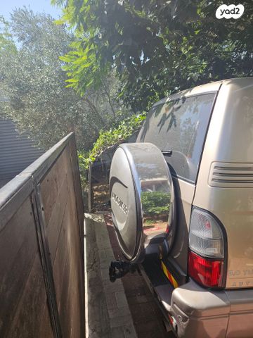 טויוטה לנד קרוזר