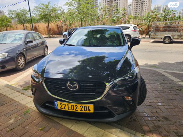 מודעת רכב מאזדה CX-3