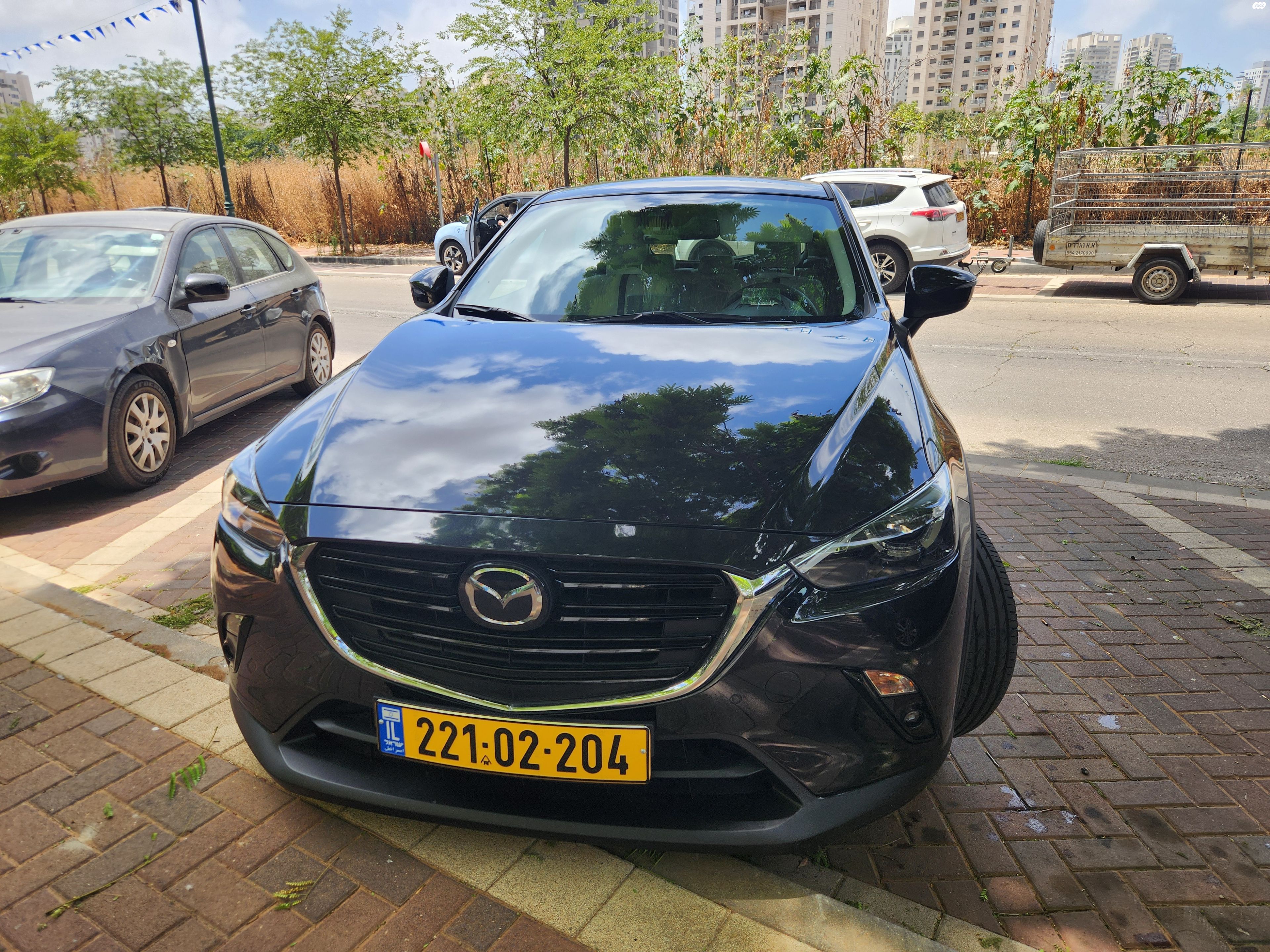 מודעת רכב מאזדה CX-3