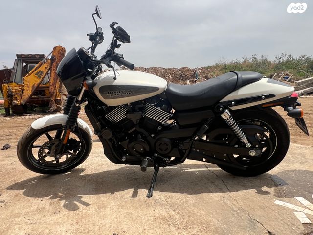 מודעת רכב הרלי דיווידסון סטריט 750