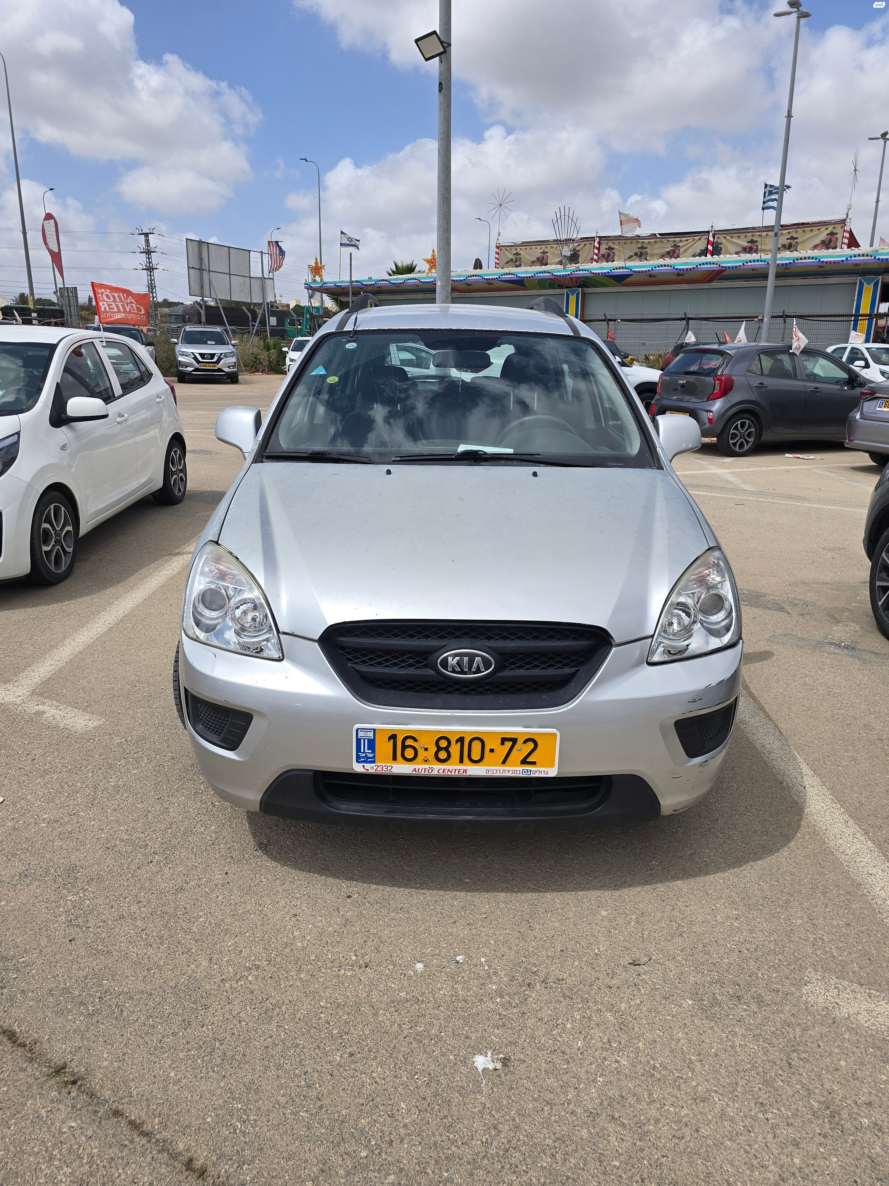 מודעת רכב קיה קארנס