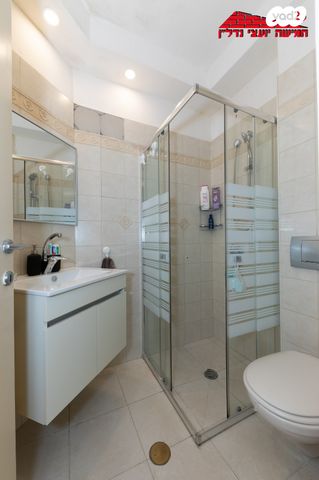 דירה, צבי הירשפלד, רמז, מערב ותיק, ראשון לציון