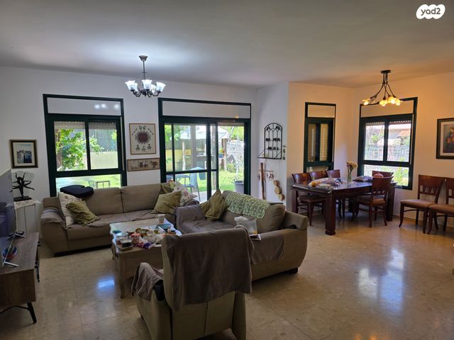 בית פרטי/ קוטג', קדימה צורן