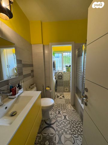 דו משפחתי, גבעתי, רחובות