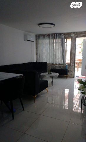 דירת גן, יהודה המכבי, טרומפלדור, נהריה