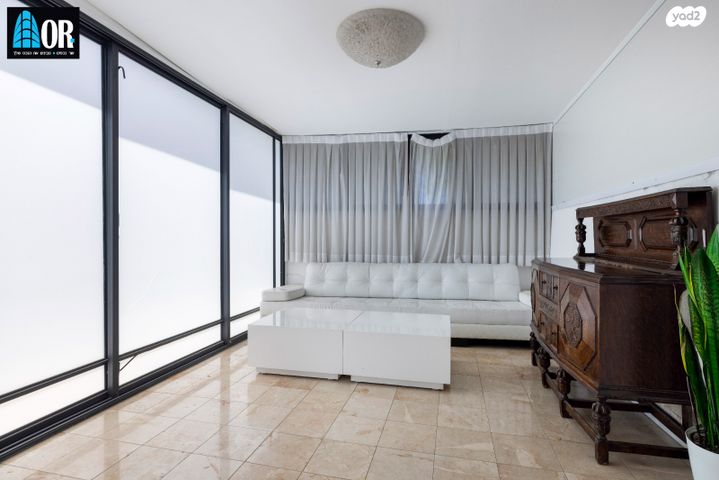 דו משפחתי, בילינסון, כצנלסון, ראשון לציון