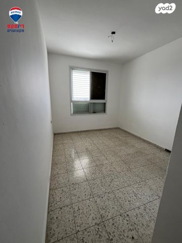 גג/ פנטהאוז, פרנק, הזיתים, חדרה