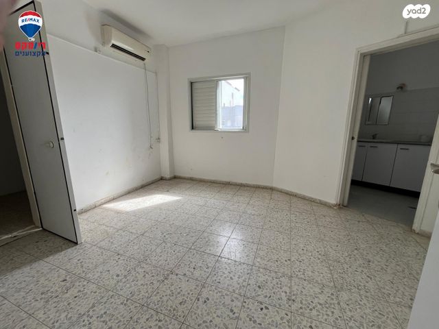 גג/ פנטהאוז, פרנק, הזיתים, חדרה