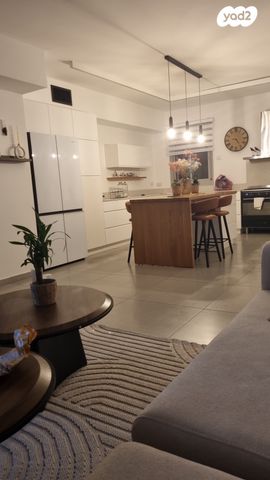 דירה, שרונה, כפר יונה