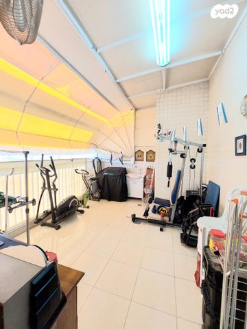 גג/ פנטהאוז, דב ברייר, אפרידר, אשקלון