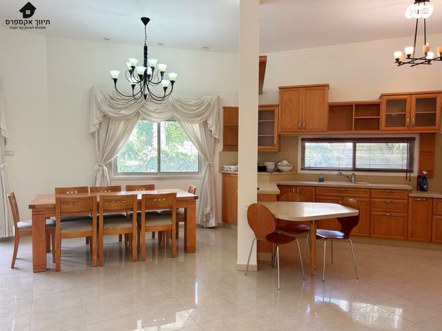 בית פרטי/ קוטג', עומר