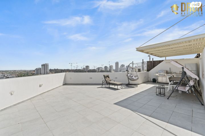 חנה ומיכאל לוין 