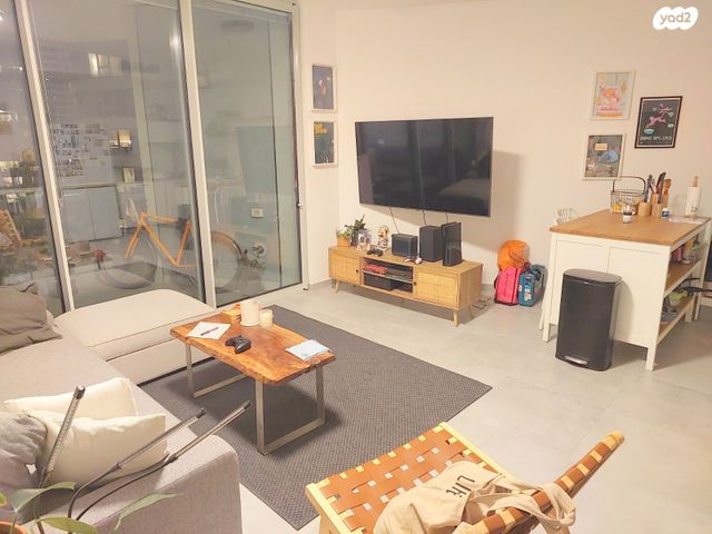 דירה, גרציאני יצחק 8, גני שרונה, קרית הממשלה, תל אביב יפו