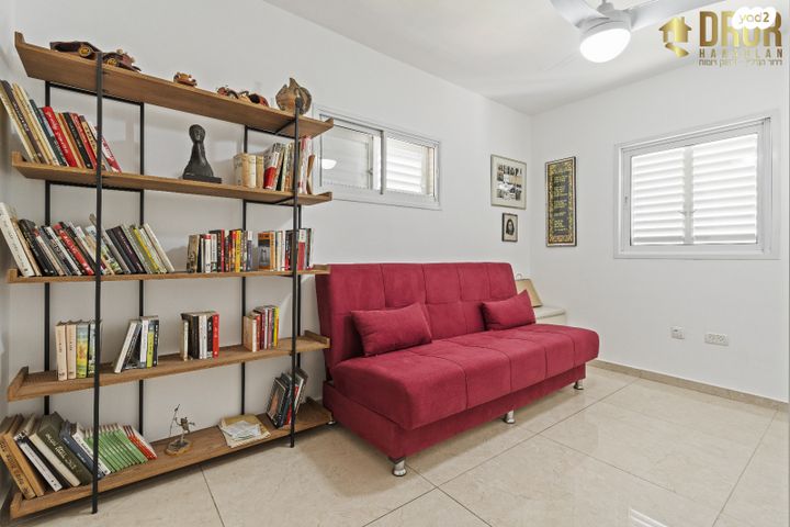 גג/ פנטהאוז, חנה ומיכאל לוין, רביבים, גני ראשון, ראשון לציון