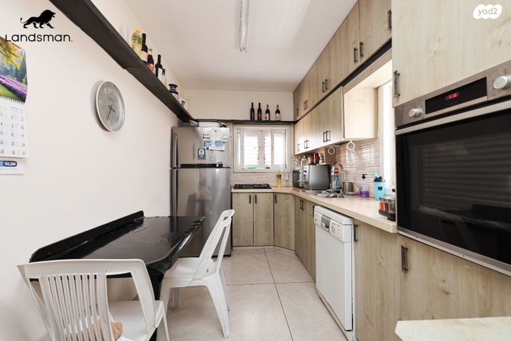 דירה, גבעת חיים 3, צפון מערב מרכז העיר, נתניה