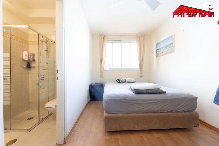 דירה, צבי הירשפלד, רמז, מערב ותיק, ראשון לציון