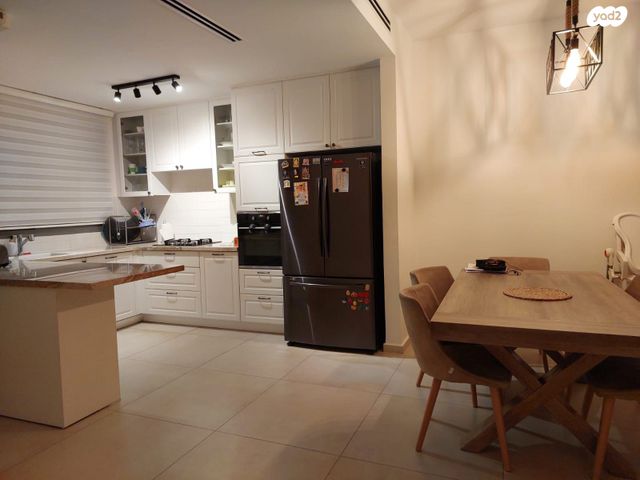 בית פרטי/ קוטג', עוזרד, קרית מנחם, אופקים