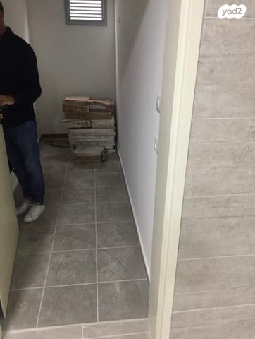 דירה, שליו, נתיבות מערב, נתיבות