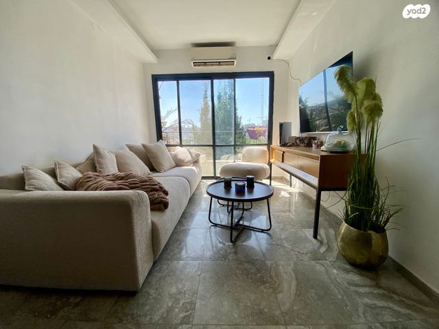 דירה, דוד שמעוני, גבעת הורדים, רסקו, ירושלים