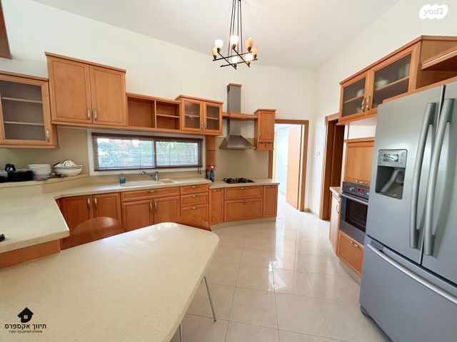 בית פרטי/ קוטג', עומר